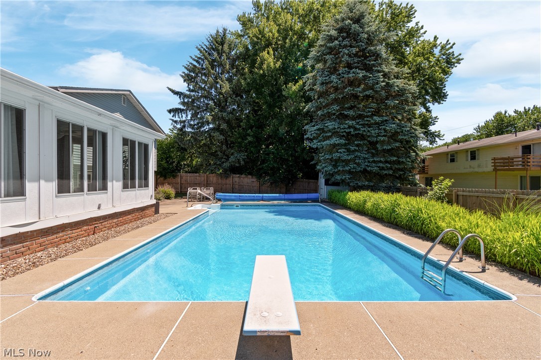 7728 Brunswick Circle NW Massillon OH 44646