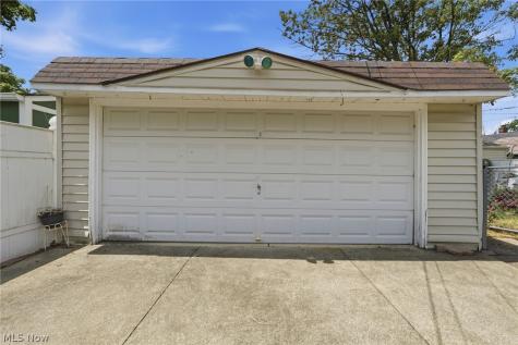 4116 W 161st Street Cleveland OH 44135