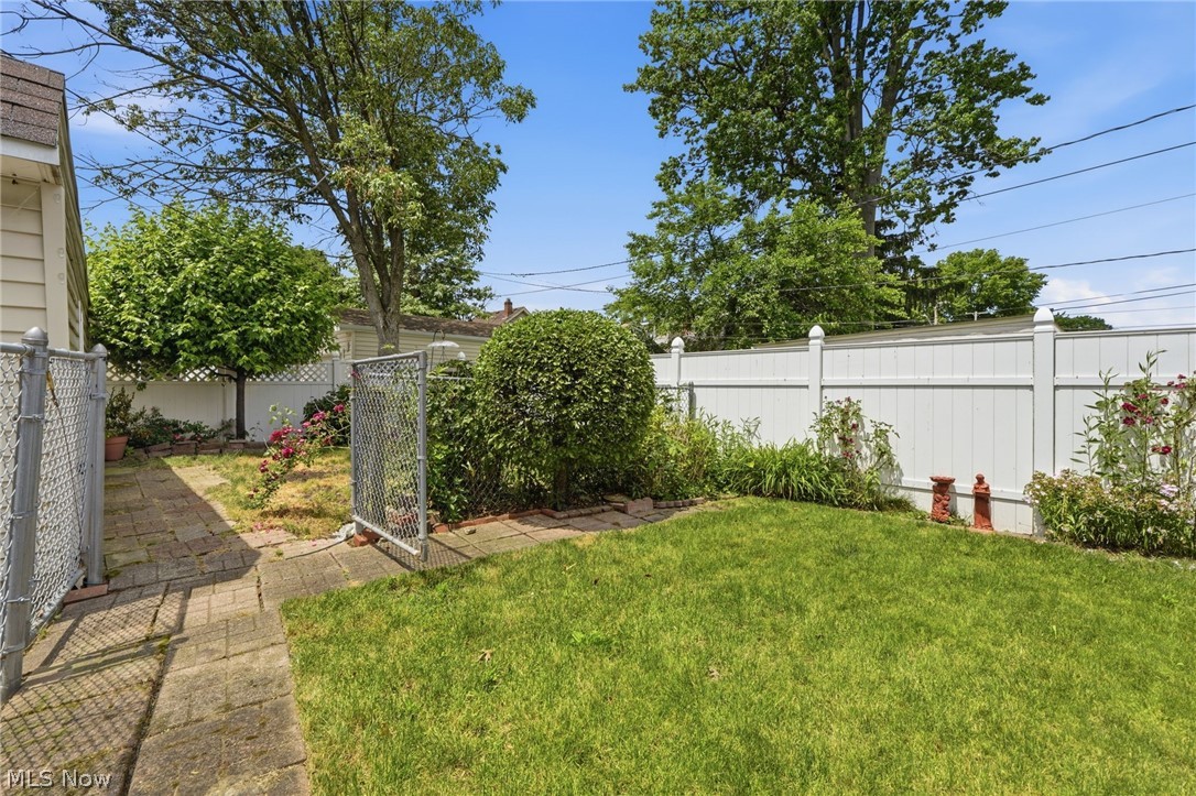 4116 W 161st Street Cleveland OH 44135