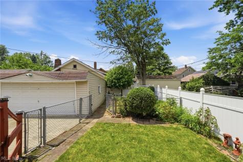 4116 W 161st Street Cleveland OH 44135