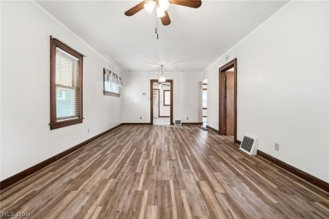 4116 W 161st Street Cleveland OH 44135