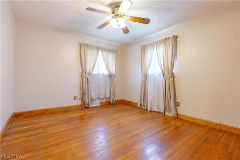 3804 Psolla Street NE Canton OH 44721