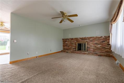 3804 Psolla Street NE Canton OH 44721