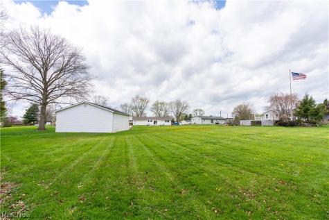 3804 Psolla Street NE Canton OH 44721
