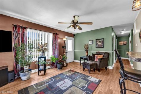 683 Lucille Drive Elyria OH 44035