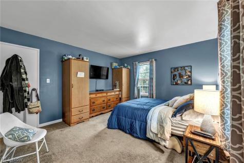 683 Lucille Drive Elyria OH 44035