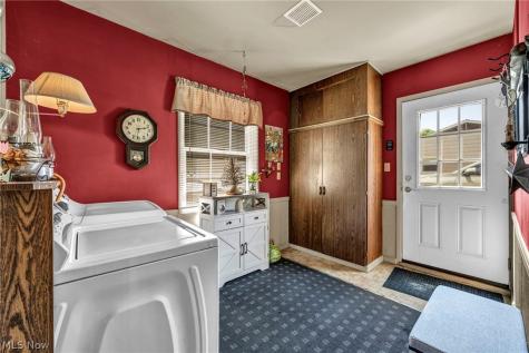 683 Lucille Drive Elyria OH 44035