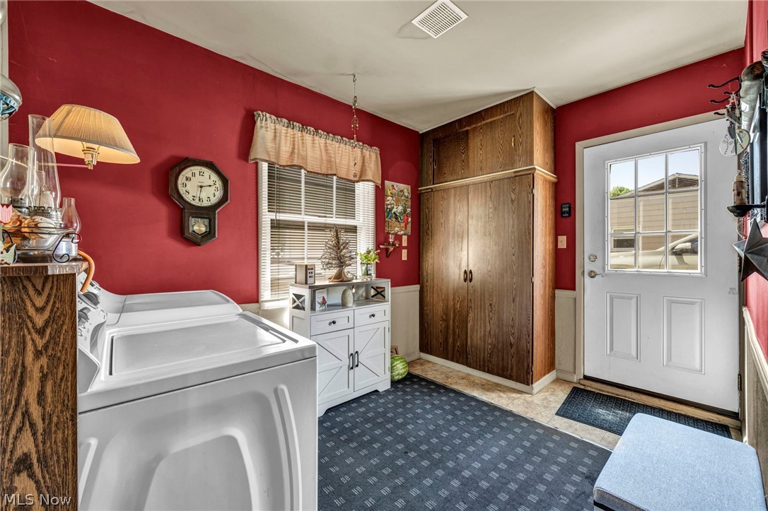 683 Lucille Drive Elyria OH 44035