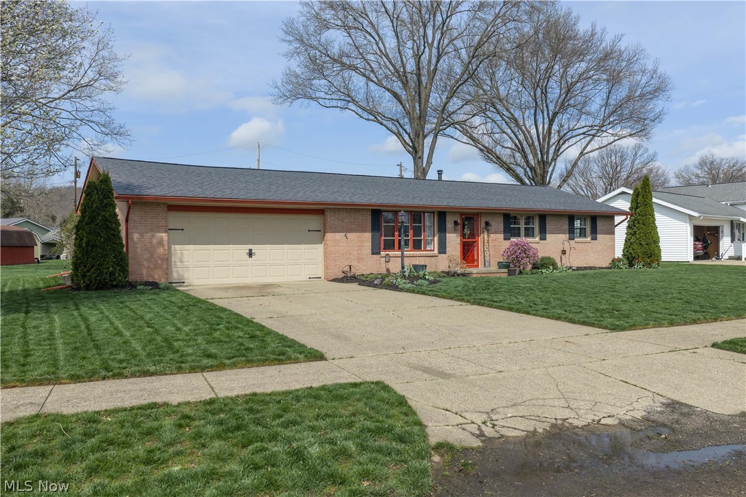 1126 3rd Street SW New Philadelphia OH 44663