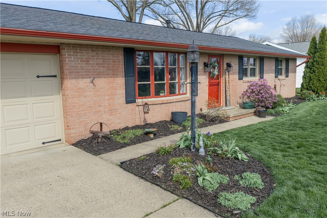 1126 3rd Street SW New Philadelphia OH 44663