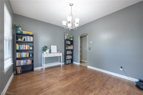 8856 Oakbrook Circle Twinsburg OH 44087