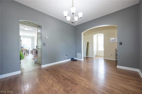 8856 Oakbrook Circle Twinsburg OH 44087
