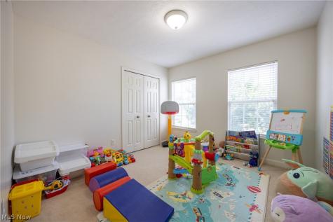 8856 Oakbrook Circle Twinsburg OH 44087
