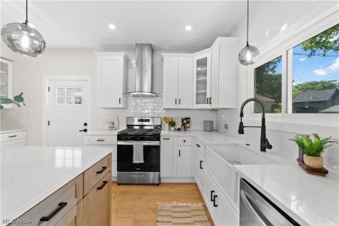 6200 Ellen Avenue Cleveland OH 44102