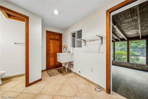2490 Glenridge Road Euclid OH 44117