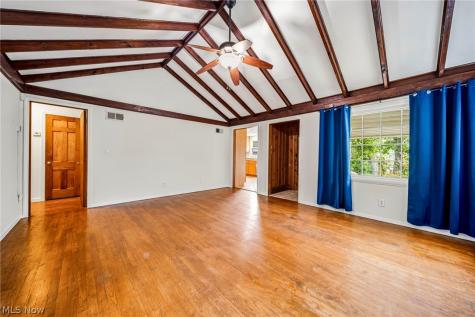 2490 Glenridge Road Euclid OH 44117