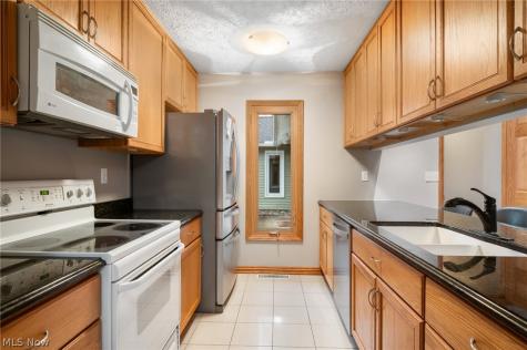 540 Crossbrook Drive Berea OH 44017