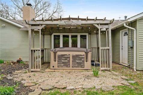 540 Crossbrook Drive Berea OH 44017