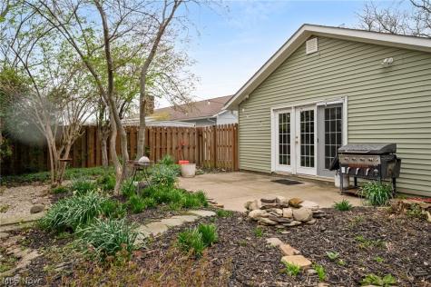 540 Crossbrook Drive Berea OH 44017