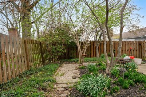 540 Crossbrook Drive Berea OH 44017