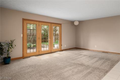 540 Crossbrook Drive Berea OH 44017
