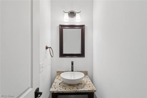 380 Crown Ridge Drive Cuyahoga Falls OH 44223