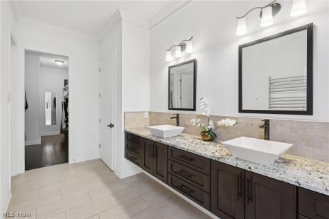 380 Crown Ridge Drive Cuyahoga Falls OH 44223