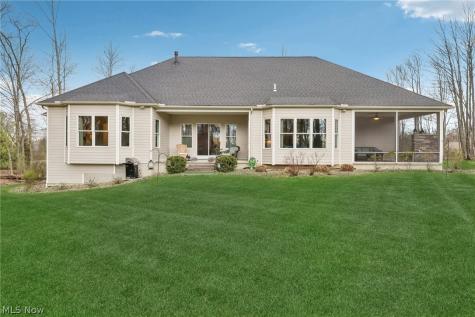 380 Crown Ridge Drive Cuyahoga Falls OH 44223
