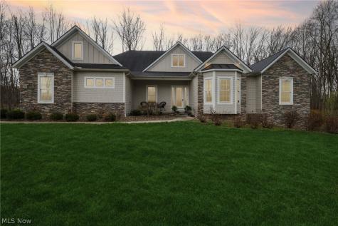 380 Crown Ridge Drive Cuyahoga Falls OH 44223