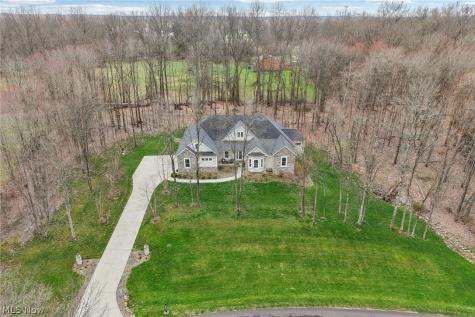 380 Crown Ridge Drive Cuyahoga Falls OH 44223
