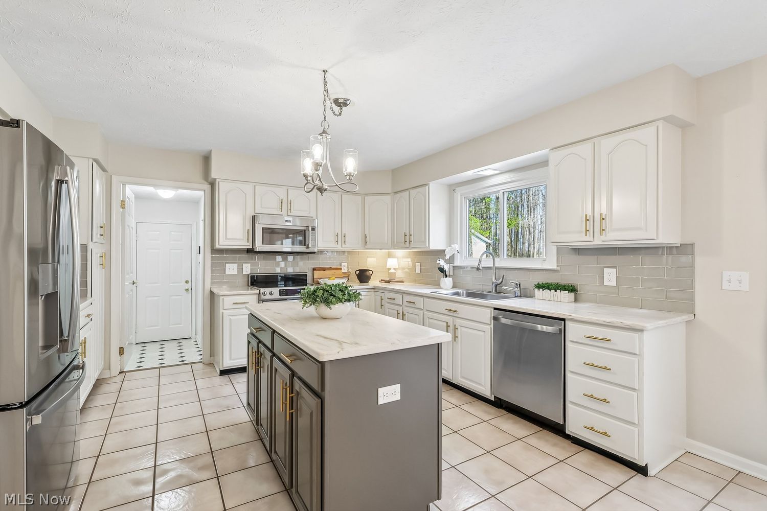 8688 Lake In The Woods Trail Chagrin Falls OH 44023