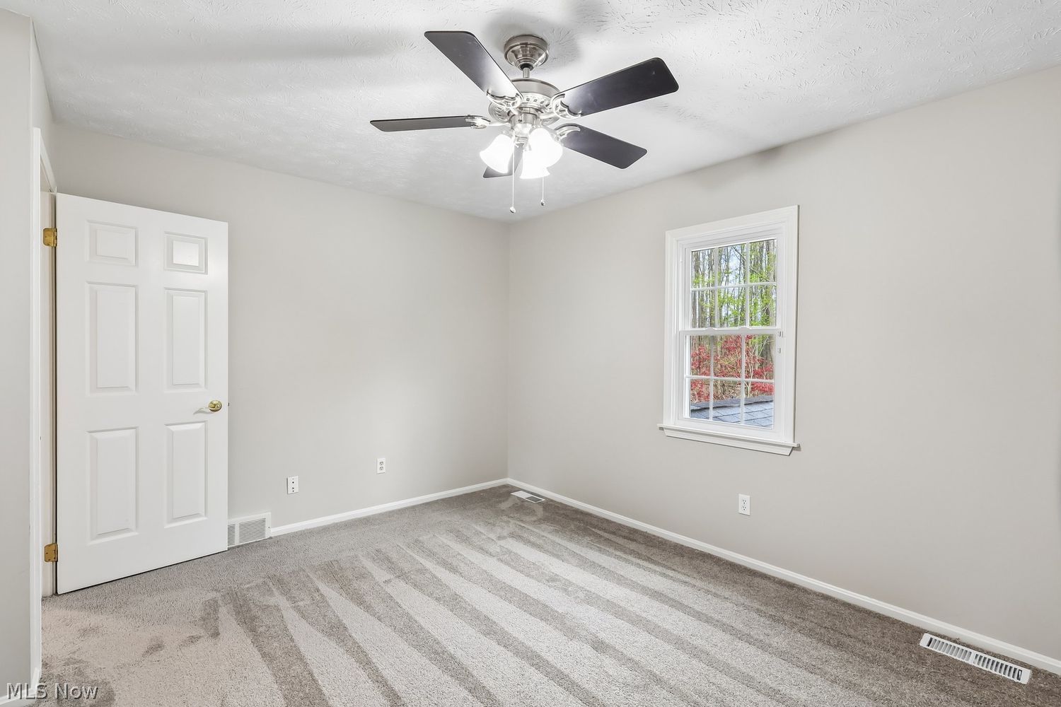 8688 Lake In The Woods Trail Chagrin Falls OH 44023
