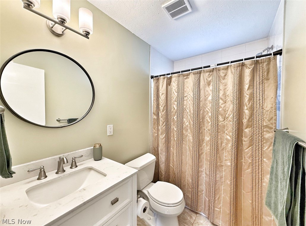 1739 Ridgeview Drive Wickliffe OH 44092
