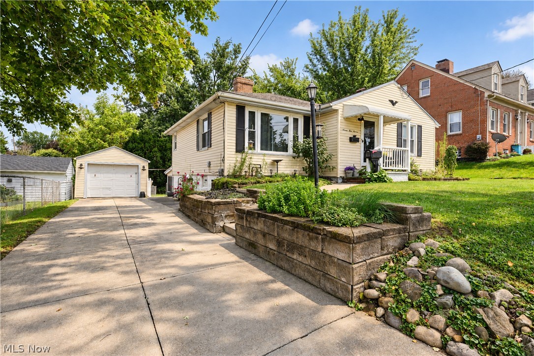 757 Saint Clair Avenue Barberton OH 44203