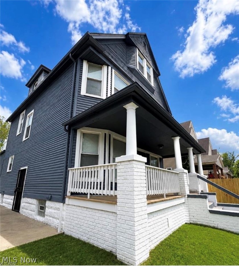2233 E 80th Street Cleveland OH 44103