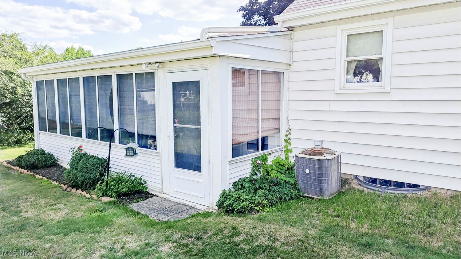 418 Jackson Street Campbell OH 44405