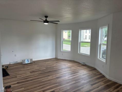 137 Gilbert Niles OH 44446