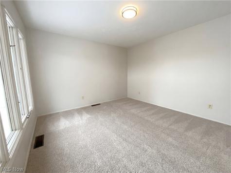 5896 Mills Creek Lane North Ridgeville OH 44039