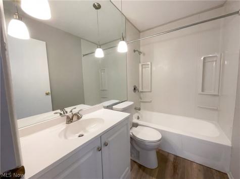 5896 Mills Creek Lane North Ridgeville OH 44039