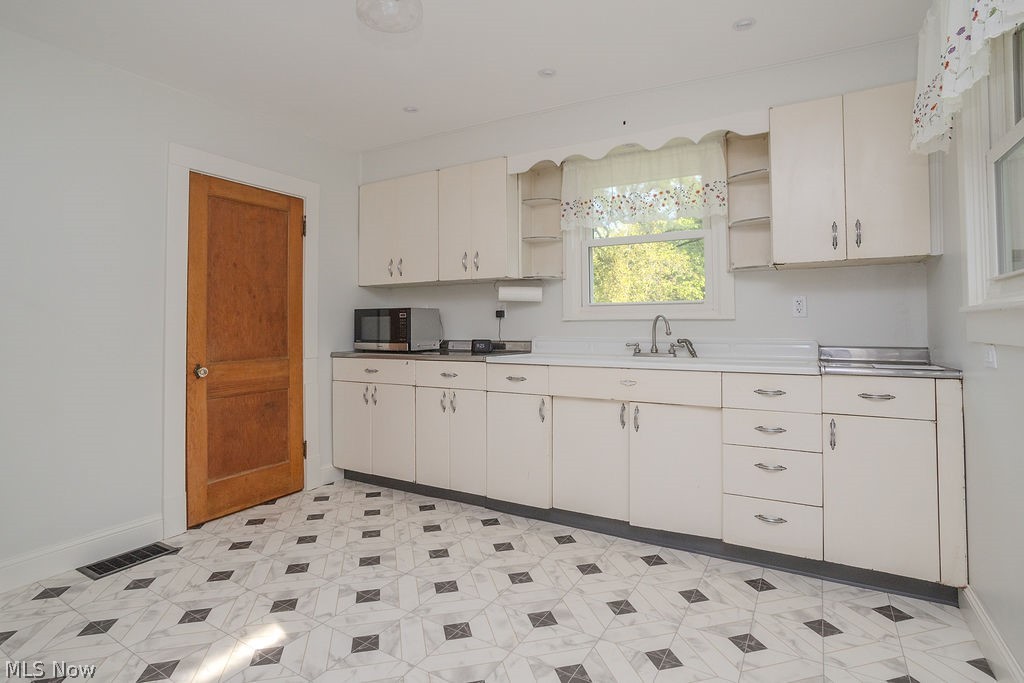 26240 Pettibone Road Bedford OH 44146