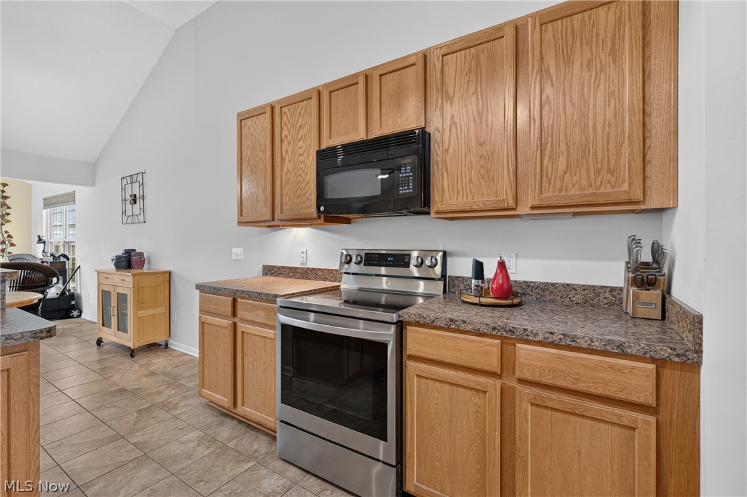 8316 Chesapeake Drive North Ridgeville OH 44039