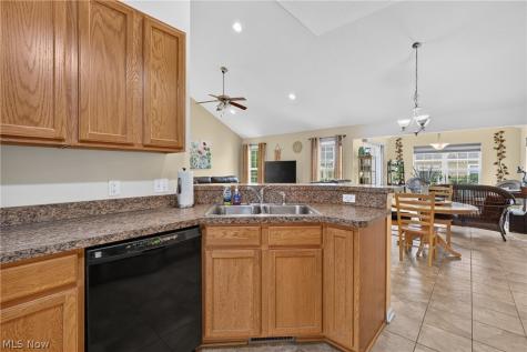 8316 Chesapeake Drive North Ridgeville OH 44039