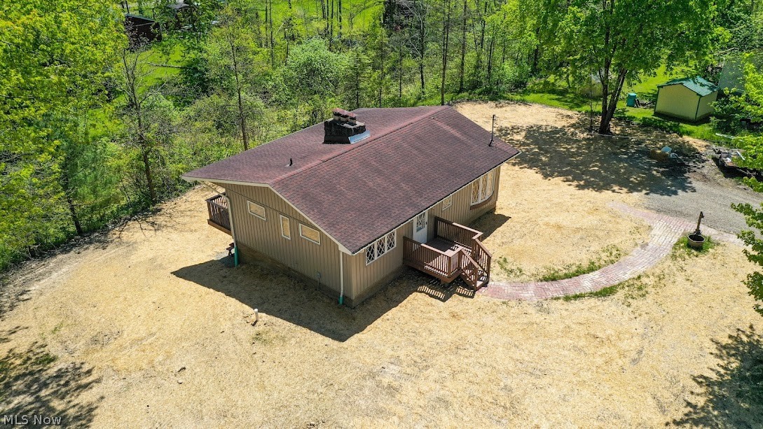4960 W Lagoon Road West Farmington OH 44491