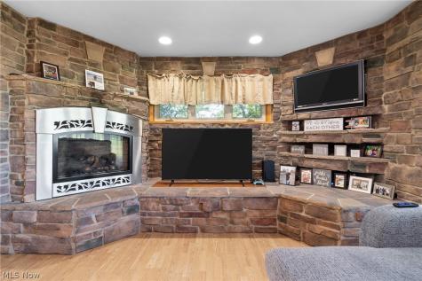4047 Steiner Road Creston OH 44217