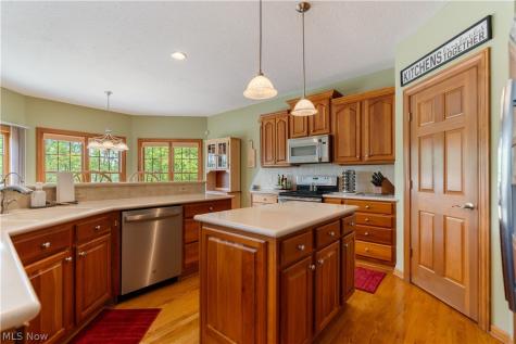 1597 Fallen Timber Street NE Canton OH 44721