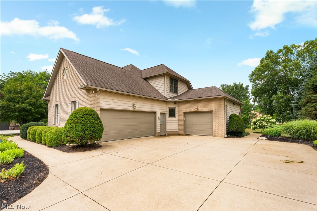 1597 Fallen Timber Street NE Canton OH 44721