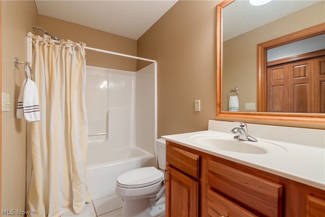 1597 Fallen Timber Street NE Canton OH 44721