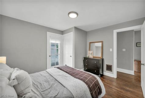 73 Harnagy Street Berea OH 44017