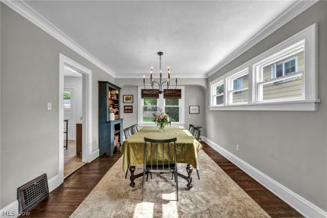 73 Harnagy Street Berea OH 44017