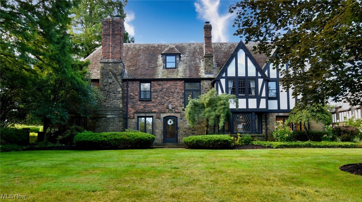 18400 Shelburne Road Shaker Heights OH 44118